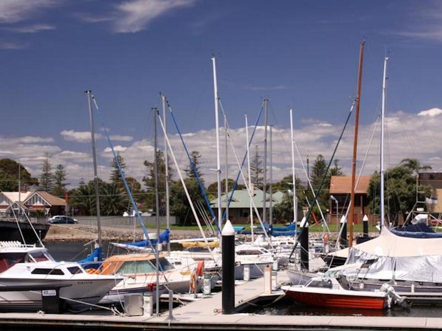 Bayswaterfront Apartments أدليد المظهر الخارجي الصورة
